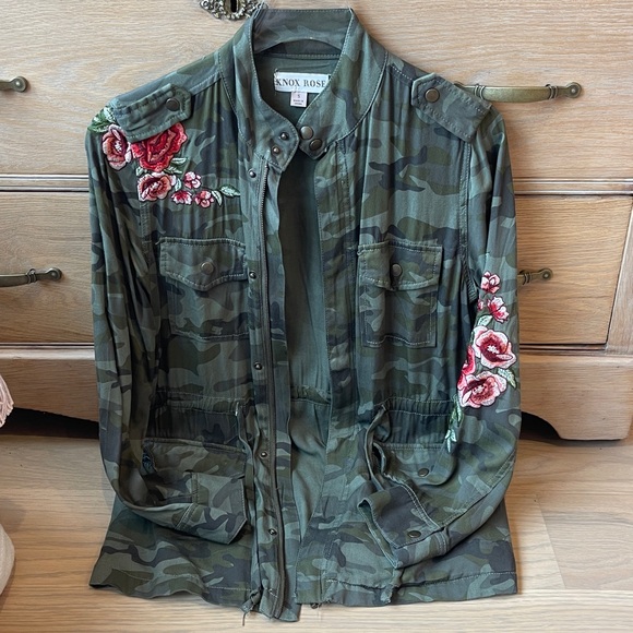 Knox Rose size small camo jacket drawstring waist lightweight Like new - Picture 3 of 4